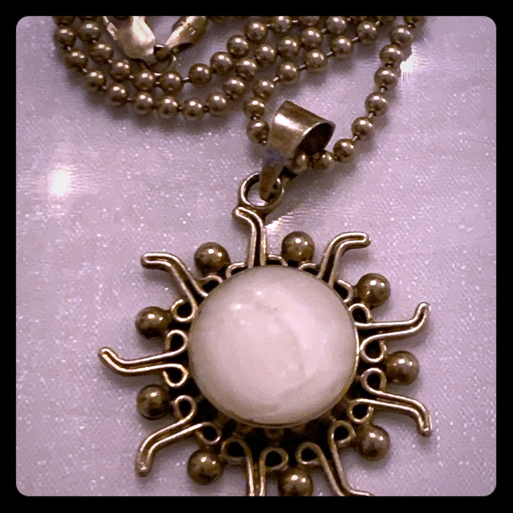 Silver pendant .950 silver pendant w/silver chain